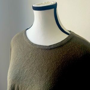 Cyrus | Sweater | XL | Green | Loose fit, Fringed Hem, Fitted Sleeves